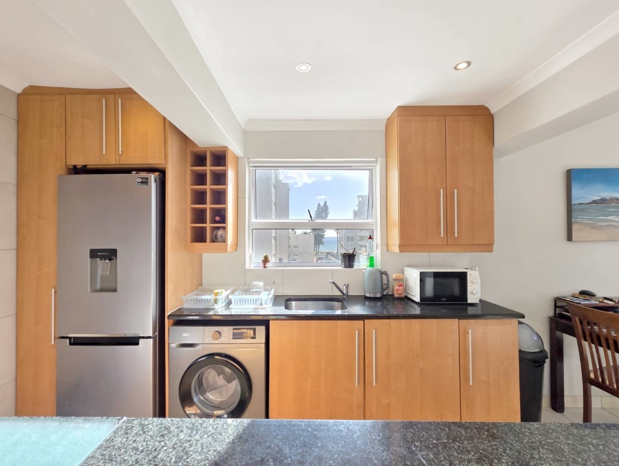 3 Bedroom Property for Sale in Sea Point Western Cape
